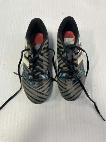 Used Adidas Junior 02.5 Cleat Soccer Outdoor Cleats