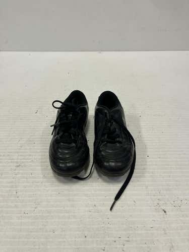 Used Champion Junior 02.5 Cleat Soccer Outdoor Cleats