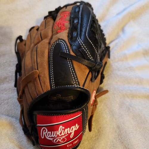 Rawlings Right Hand Throw Premium Series Baseball Glove 12" Nice Glove. The Mark of a Pro
