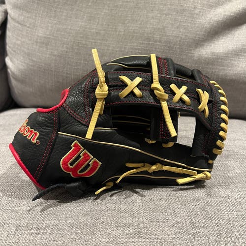 Wilson A1000 12” Baseball Glove