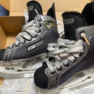 Used Youth Bauer Regular Width  10.5 Supreme One55 Hockey Skates