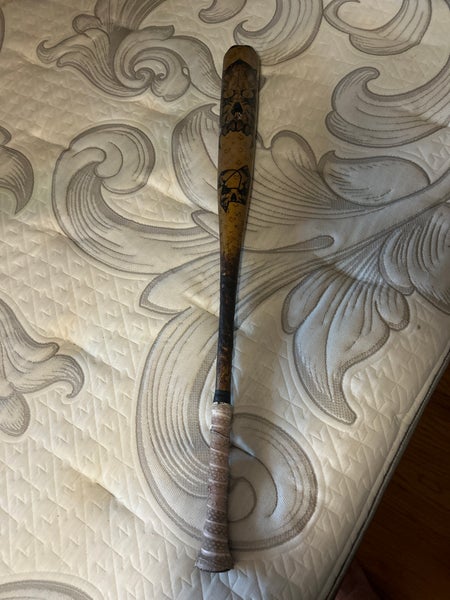Used 2023 DeMarini BBCOR Certified Alloy 30 oz 33" Voodoo Bat