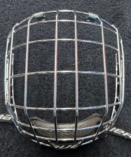 Bauer RBE 3 Cage Chrome Small NEW (12444)