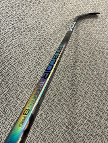 CCM Chrome Trigger 8 Pro 85 flex P29 curve left hand stick