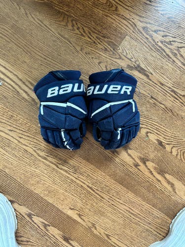 Used  Bauer 12"  Vapor 3X Pro Gloves