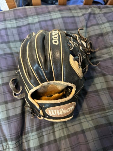 Used 2021 Infield 11.5" A2000 Baseball Glove