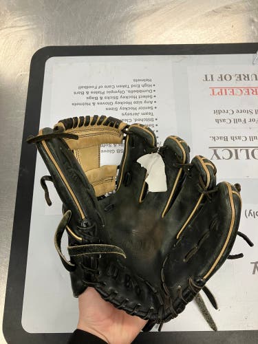 used Wilson a2000 11.5inch glove