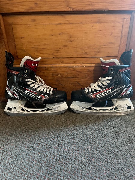 Used Senior CCM Regular Width 9 JetSpeed FT2 Hockey Skates