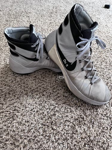 Used Size 13 (Women's 14) Nike Hyperdunks Shoes