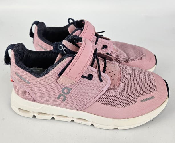 On Running Cloud Kids Cloud Play Sneakers Pink Running Size: 2 K Girl