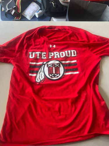 University of Utah Lacrosse Team Issued “Ute Proud” Shirt (medium)