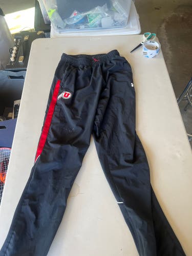 University of Utah Lacrosse Team Issued Travel Pants (medium)