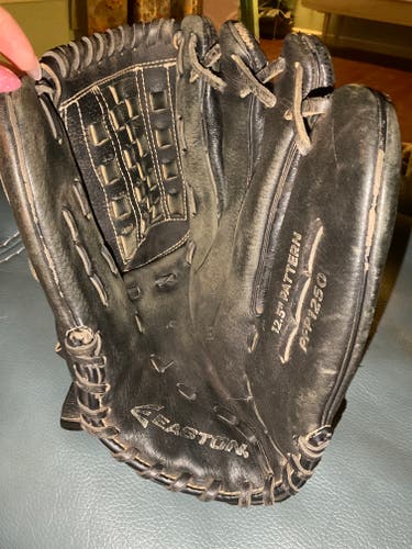 Used Right Hand Throw Easton Softball Glove 11.5"
