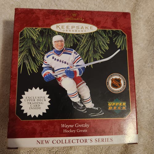 Wayne Gretzky Upper Deck Hallmark Keepsake ornament w/ Gretzky Rangers trading card  NEW