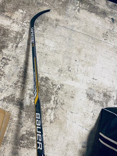 *Used Twice* Senior Bauer Left Hand P92  Supreme 170 Hockey Stick