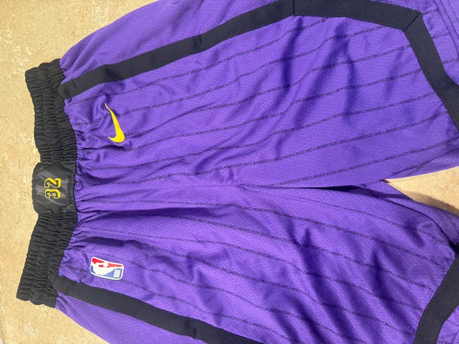 LA Lakers men’s shorts