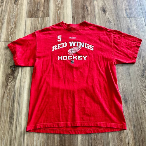 Reebok Detroit Red Wings Nicklas Lidstrom Name & Number Shirt, XL