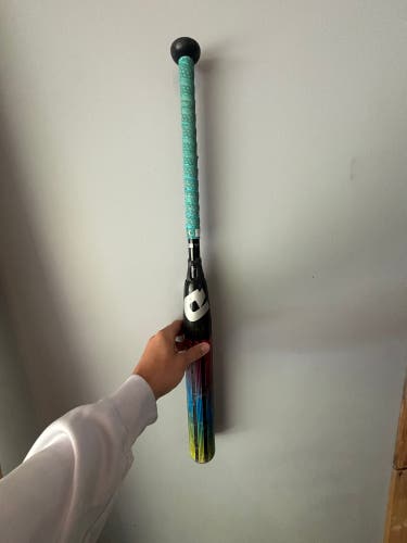 Used DeMarini (-11) 19 oz 30" Bat