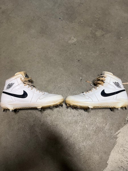 White Used Men's High Top Metal Air Jordan