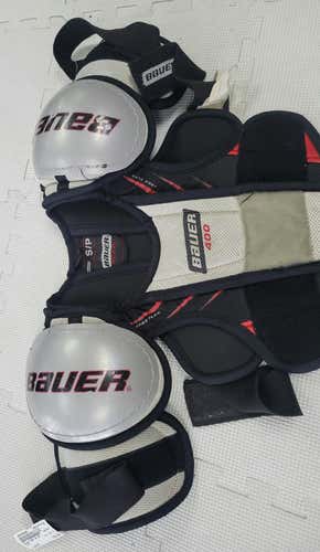 Used Bauer 400 Jr Sm Hockey Shoulder Pads
