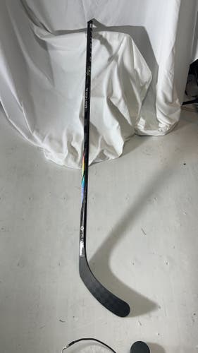 New Bauer Right Handed P92 Proto-R 65 Flex Hockey Stick (b)
