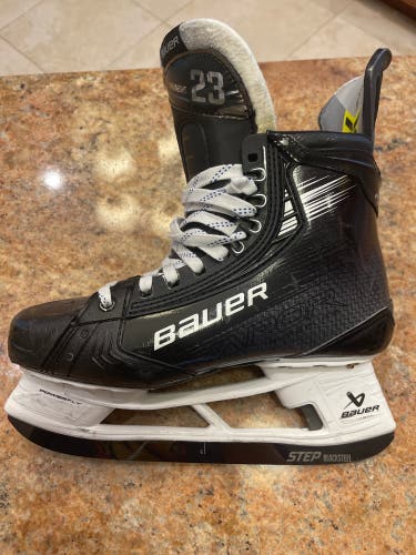 Bauer Pro Stock 9D Vapor Hyperlite 2 Hockey Skates