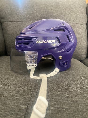 Bauer Re-akt 150 helmet
