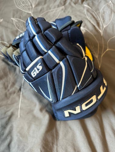Easton Stealth S19 Hockey Gloves - Navy Blue 13”
