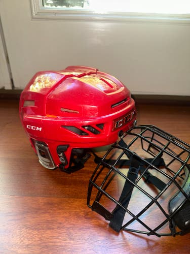 Used Small CCM Fitlite 3DS Helmet