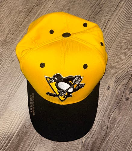 Unisex S/M Pittsburgh Penguins Adidas Hat