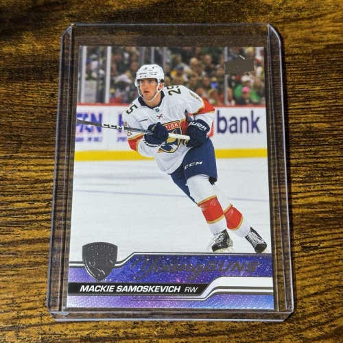 Mackie Samoskevich Florida Panthers 23-24 Upper Deck Young Guns Rookie Card #464