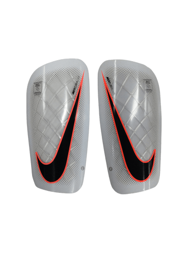 Used Nike Mercurial Lite Lg Soccer Shin Guards