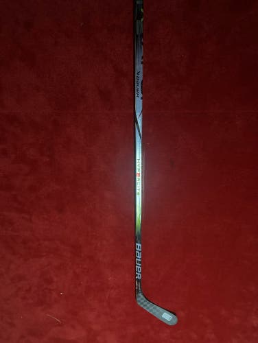 New Intermediate Bauer Left Hand P92  Vapor Hyperlite 2 Hockey Stick