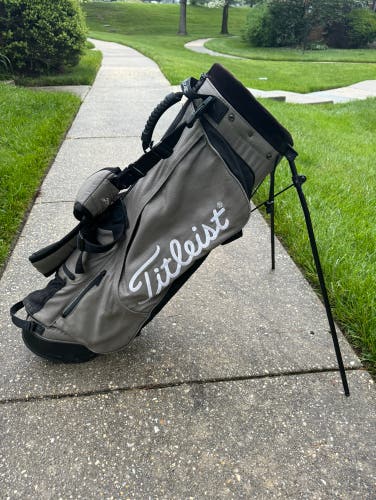 Titleist Players Stand Golf Bag
