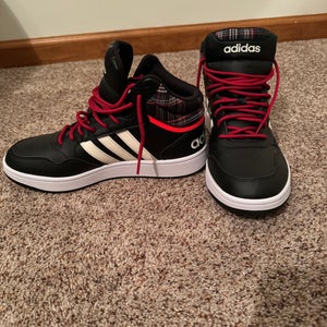 Black New Size 9.5 (Women's 10.5) Adult Men's Adidas Basketball Shoes