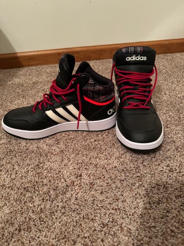 Black New Size 9.5 (Women's 10.5) Adult Men's Adidas Basketball Shoes
