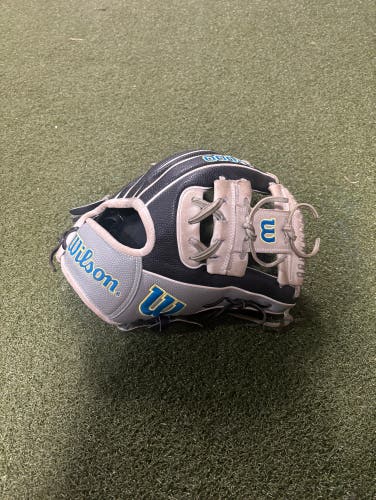 Used  Wilson A2000 Baseball Glove