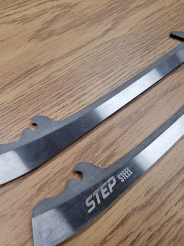 272 / 4mm Step Steel Hockey Goalie Skate Runners 4mm