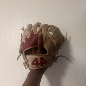 Used Right Hand Throw 11.75" Baseball Glove