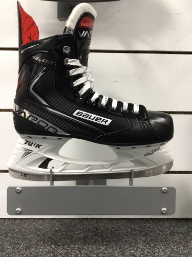 New Senior Bauer Regular Width  Pro Stock 9 Vapor X Select Hockey Skates