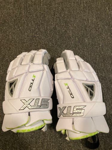 New  STX Extra Large Cell V Lacrosse Gloves