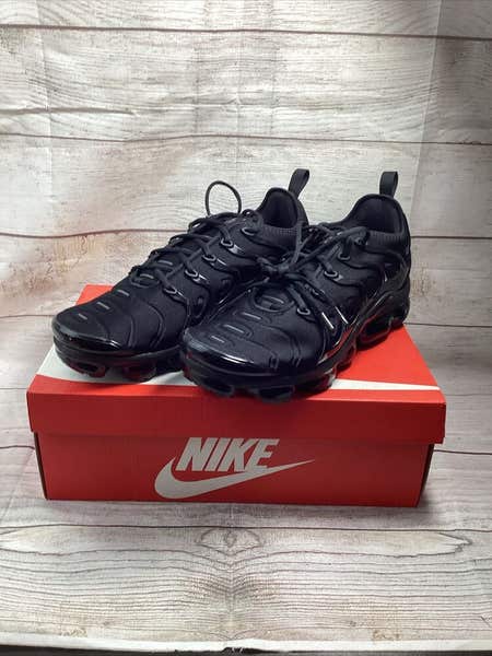 新品 NIKE ナイキ エア ヴェイパーマックス 924453-004 30.0 Nike Air VaporMax Plus Triple Black Men's - 924453-004 - US