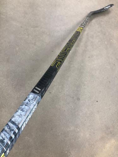 Used Senior Bauer Supreme 2S Pro Hockey Stick Right Handed P88