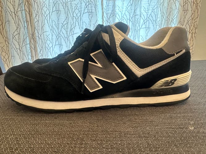 New Balance black 574 shoes. style number M574SKW