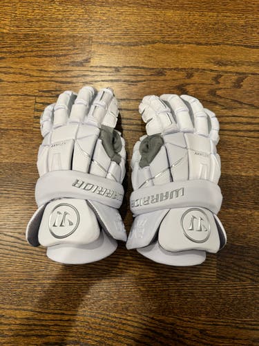 Brand New *Never Used* Warrior EVO QX Lacrosse Gloves