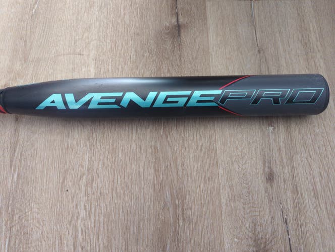 Used 2023 AXE Avenge Bat (-7) 27 oz 34"
