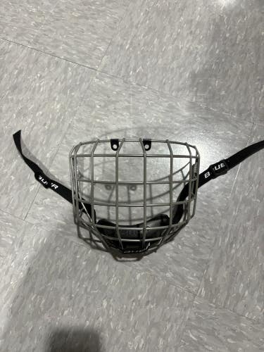 Used Small Youth Bauer Profile I Cage