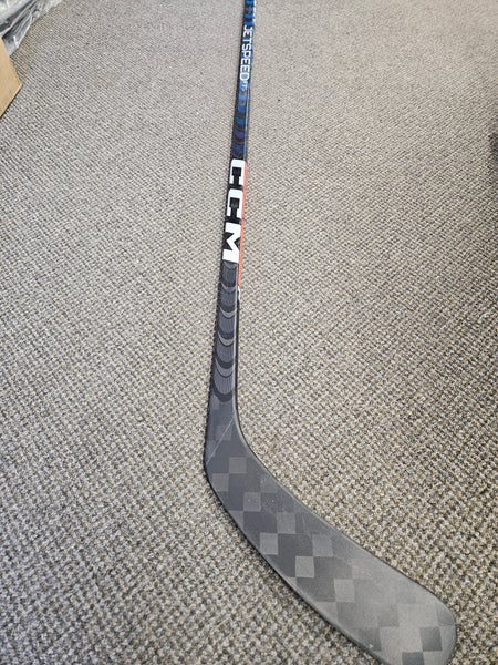New Intermediate CCM JetSpeed FT5 Pro Right Handed Hockey Stick P29