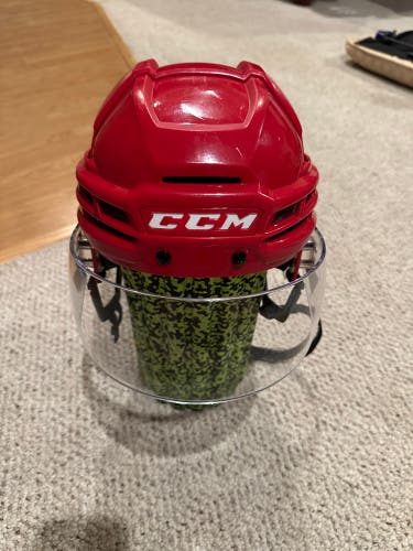 Ccm 910 helmet