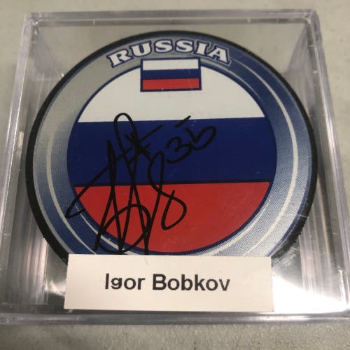 Igor Bobkov WJC 2011 autographed puck (Russia)
